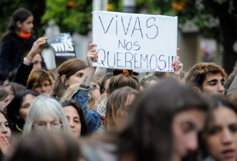 Femicidio en Tres de Febrero: Decidió separarse y su ex marido la mató en su trabajo