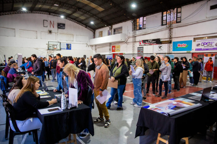 feria de empleo tres de febrero