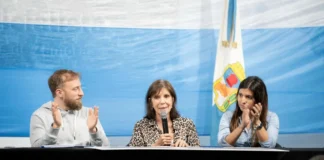 Otermín y Teresa García convocaron en Lomas a un “aluvión de votos” para “frenar a Milei”
