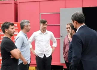Morón inauguró un espacio de descanso y carga para repartidores de aplicaciones