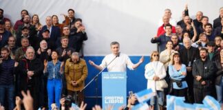 “La queremos candidata”: Máximo Kirchner encabezó un masivo acto en defensa de Cristina
