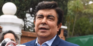 Revés para Espinoza: Revocan su sobreseimiento e irá a juicio oral por abuso sexual