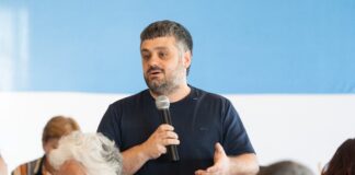 Tignanelli se reunió con jubilados de La Matanza: “Milei recorta remedios y juega con la vida”